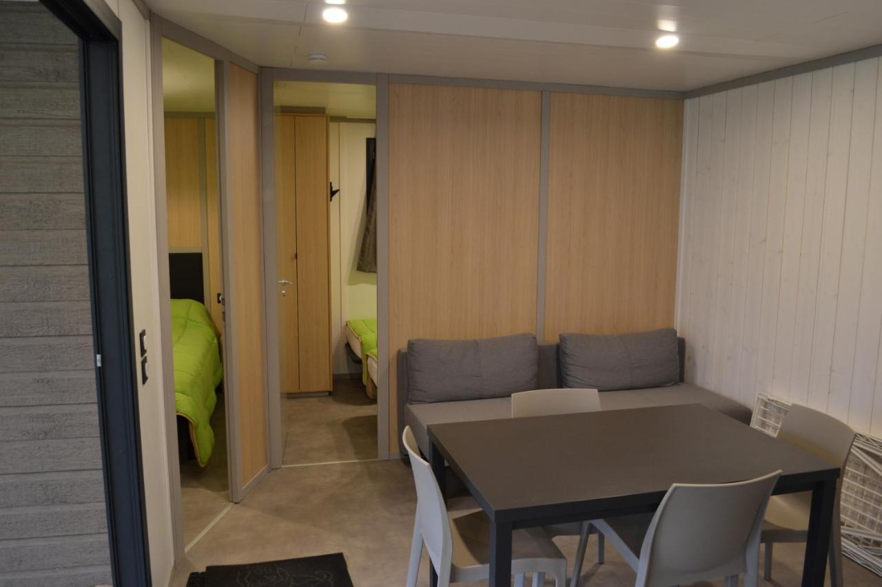 Chalets Au Bord De L'Eau Caudebronde エクステリア 写真